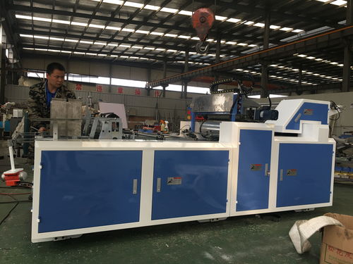 安慶永華機械將全自動貼窗機的自動化程度提高,實現(xiàn)機電一體化控制